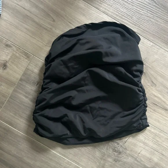 Black Ruched Tube Top - Picture 2 of 2